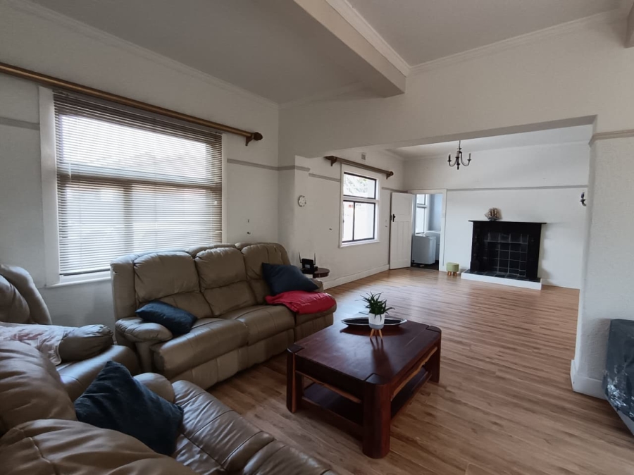 7 Bedroom Property for Sale in Walmer Eastern Cape